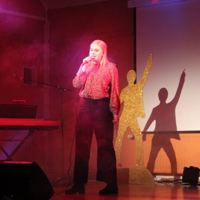 Söngkeppni NFNV 2021: Kristey Rut söng Girl crush