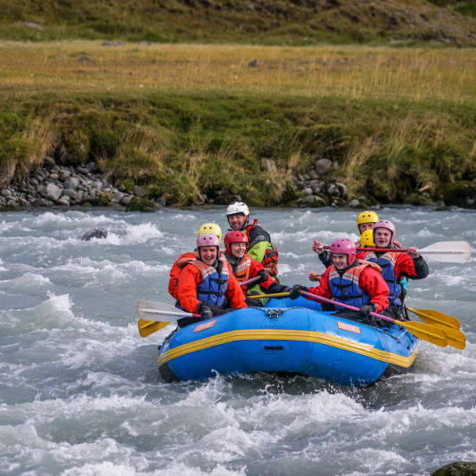 Flúðasigling útivistarhóps