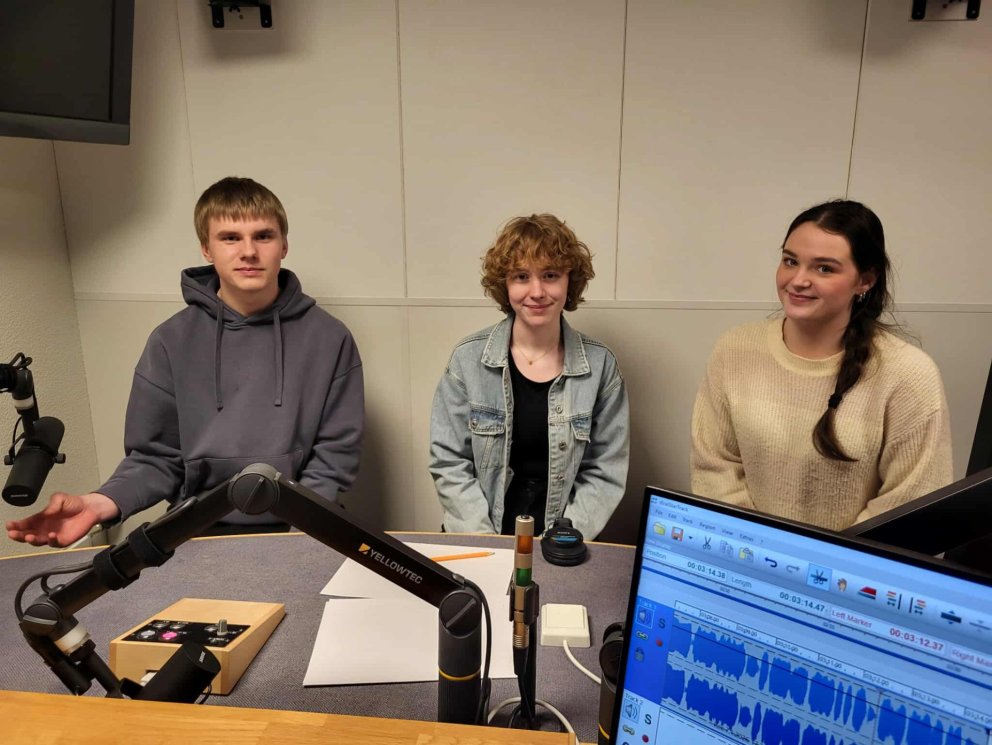 Mynd úr hljóðveri
Frá vinstri: Daníel, Snædís og Emma