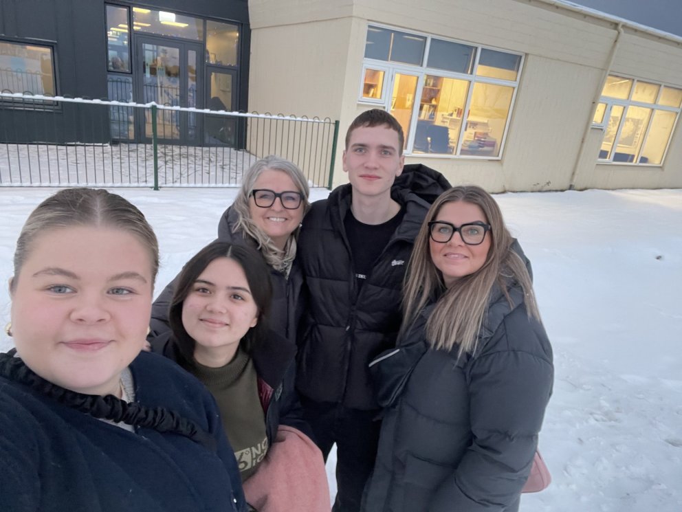 Hrafnhildur Ísabella, Júlía Jara, Hrafnhildur félagsráðgjafi, Tómas Bjarki og Sandra námsráðgjafi.