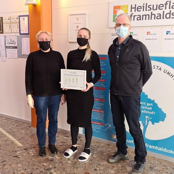 Ingileif, Sunna og Þorkell með staðfestingu á fjórða Græna skrefinu