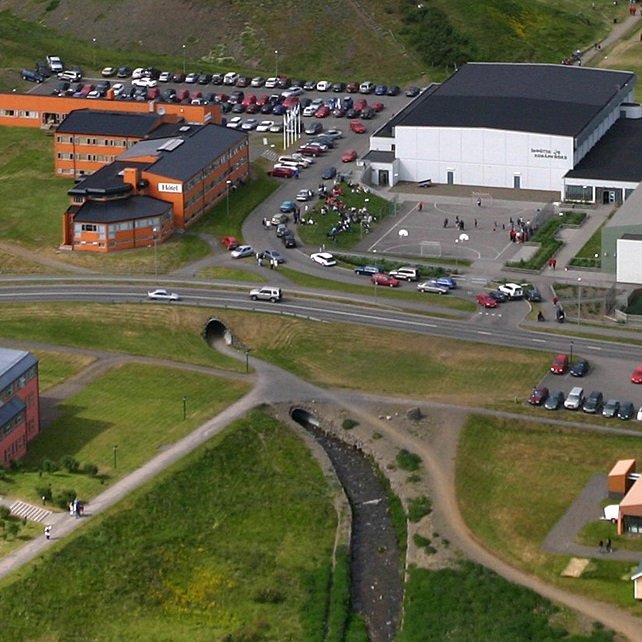 Mynd af skólasvæðinu