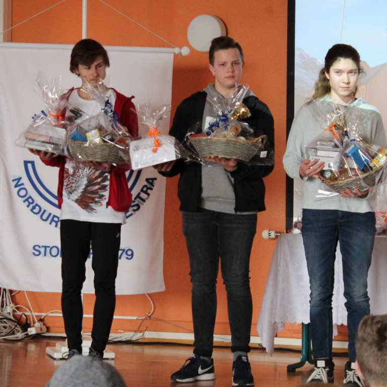 Mynd frá verðlaunaafhendingu